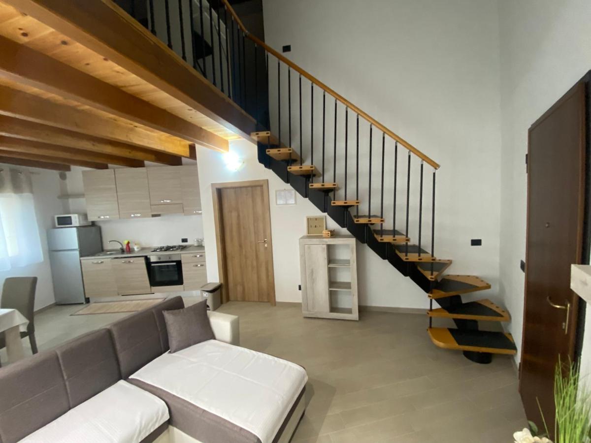 אוגולין Apartman Galerija מראה חיצוני תמונה