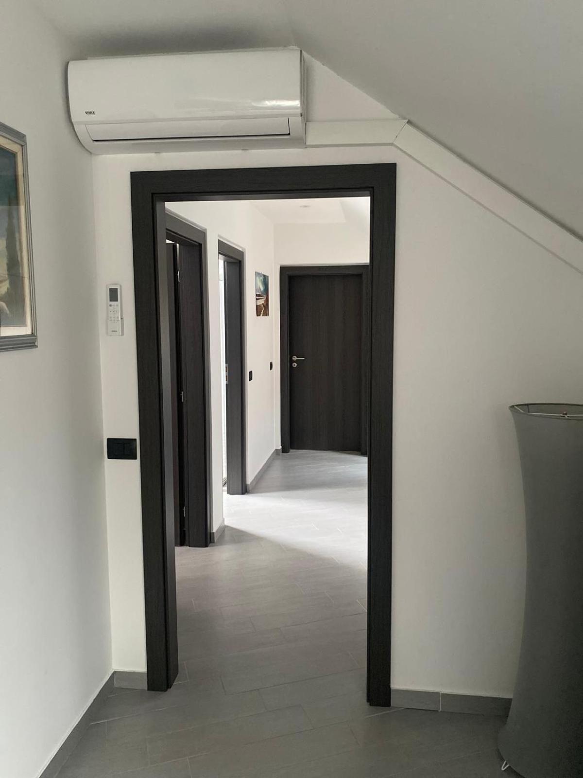 אוגולין Apartman Galerija מראה חיצוני תמונה