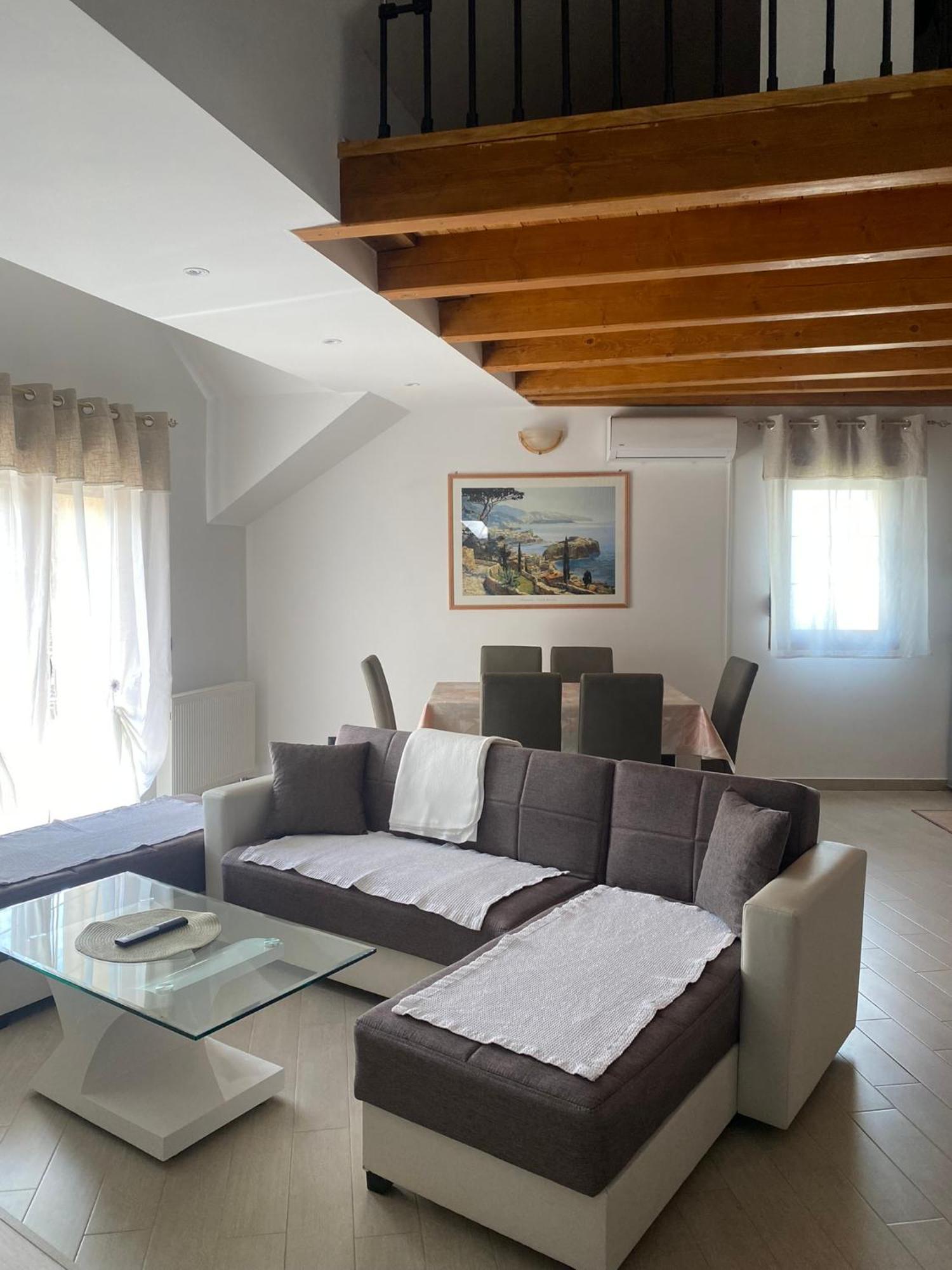 אוגולין Apartman Galerija מראה חיצוני תמונה